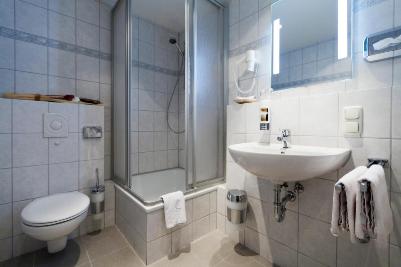 Adolphs Hotel Cologne Bilik gambar